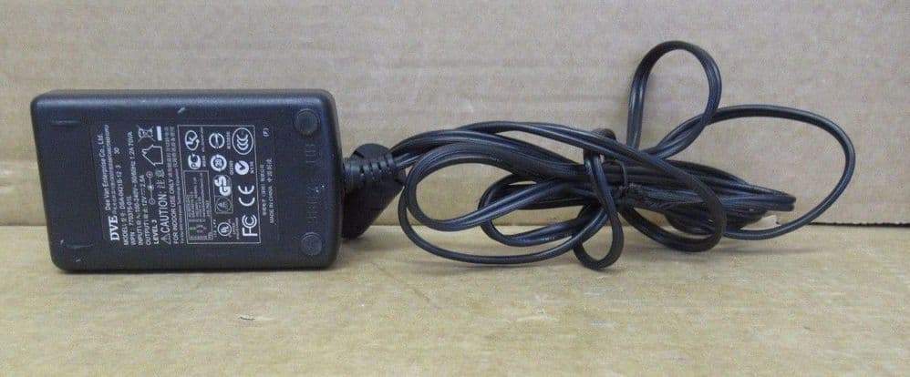 DVE  AC ADAPTOR 12V (DSA 0421S 12 3 30 / 770375 01LQ USED)