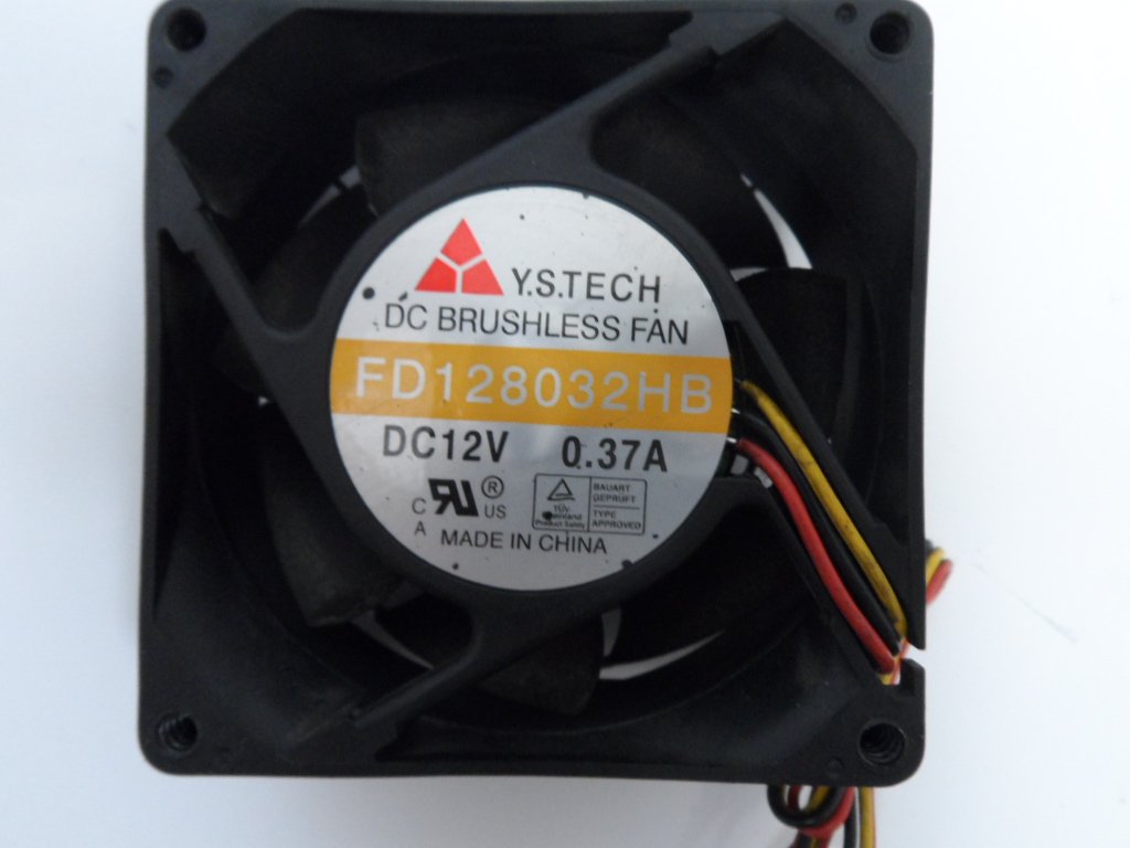 PR18804_FD128032HB_YS Tech FD128032HB 80mm x 80mm DC12V Fan - Image2