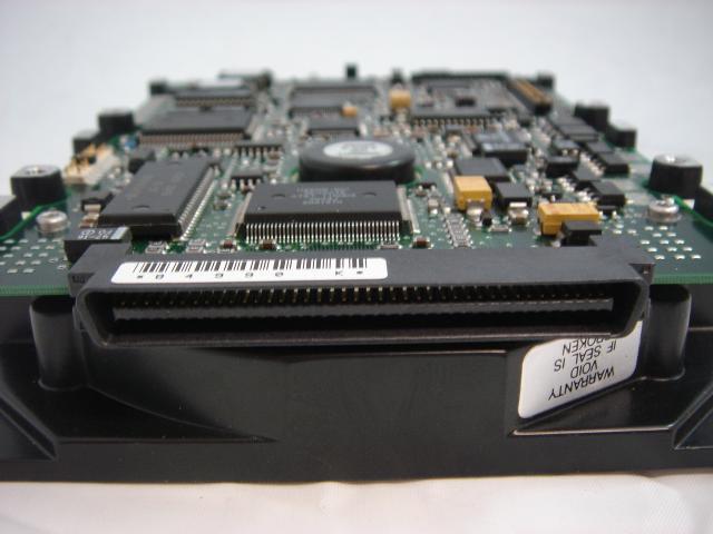 PR04368_9B1010-044_Sun Seagate 2Gb SCSI 80pin 3.5in HDD W/Out Spud - Image3