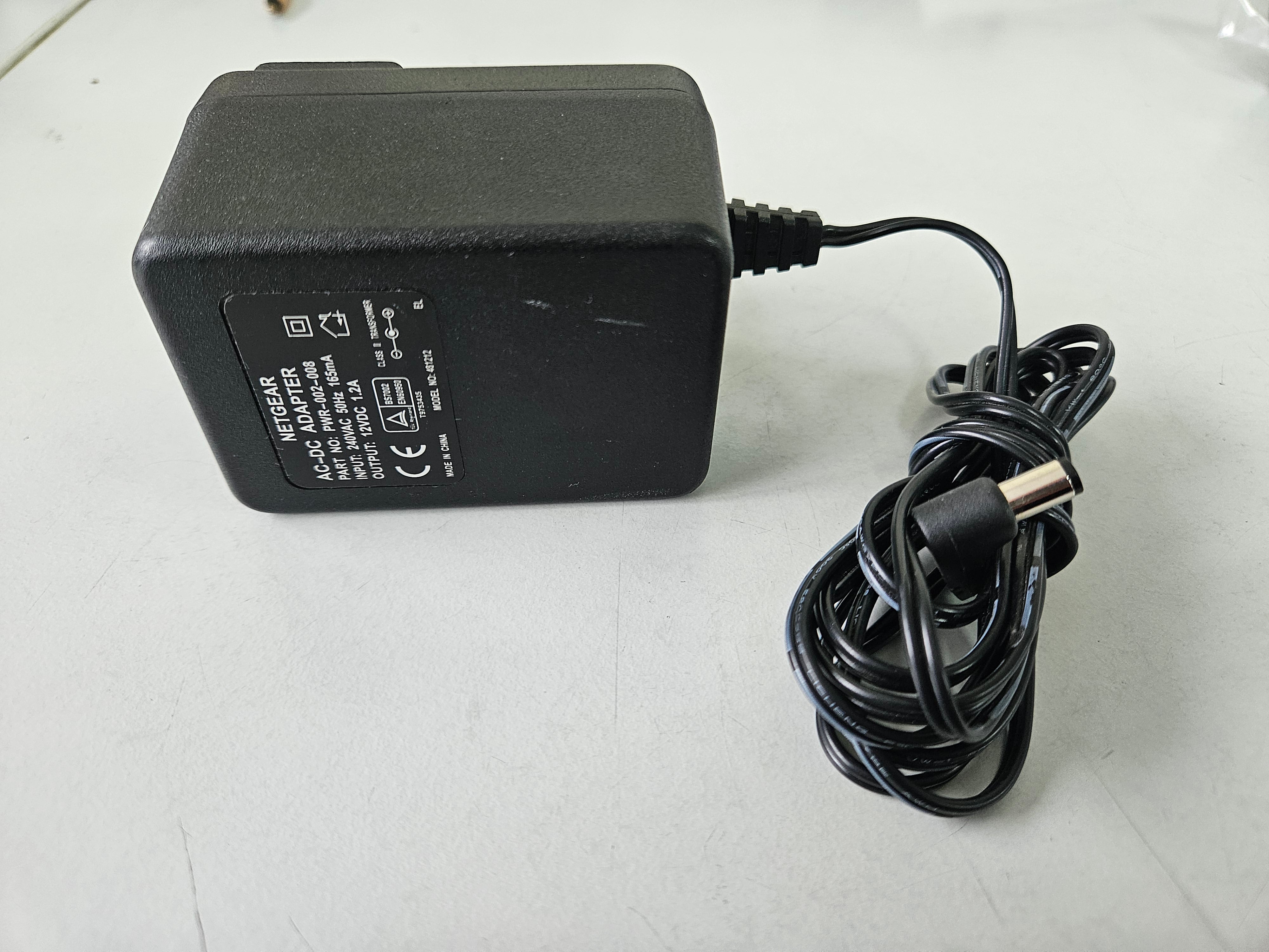 Netgear 12VDC 1.2A OUT 240VAC 165mA 50Hz IN AC Adapter ( PWR-002-008 481212 ) USED