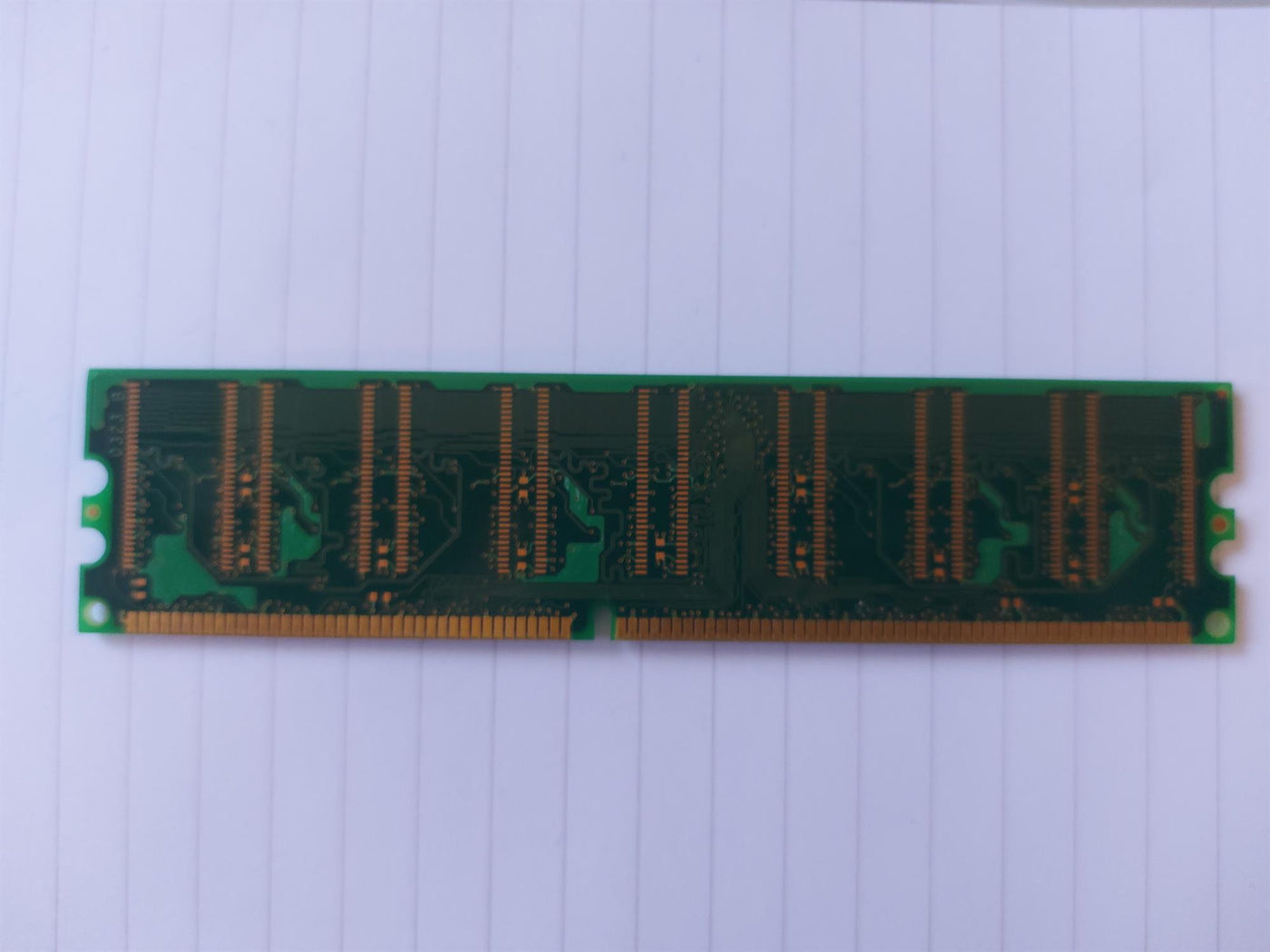 Micron 256MB DDR Non ECC PC-2700 333Mhz DIMM Memory (MT8VDDT3264AG-335G5)