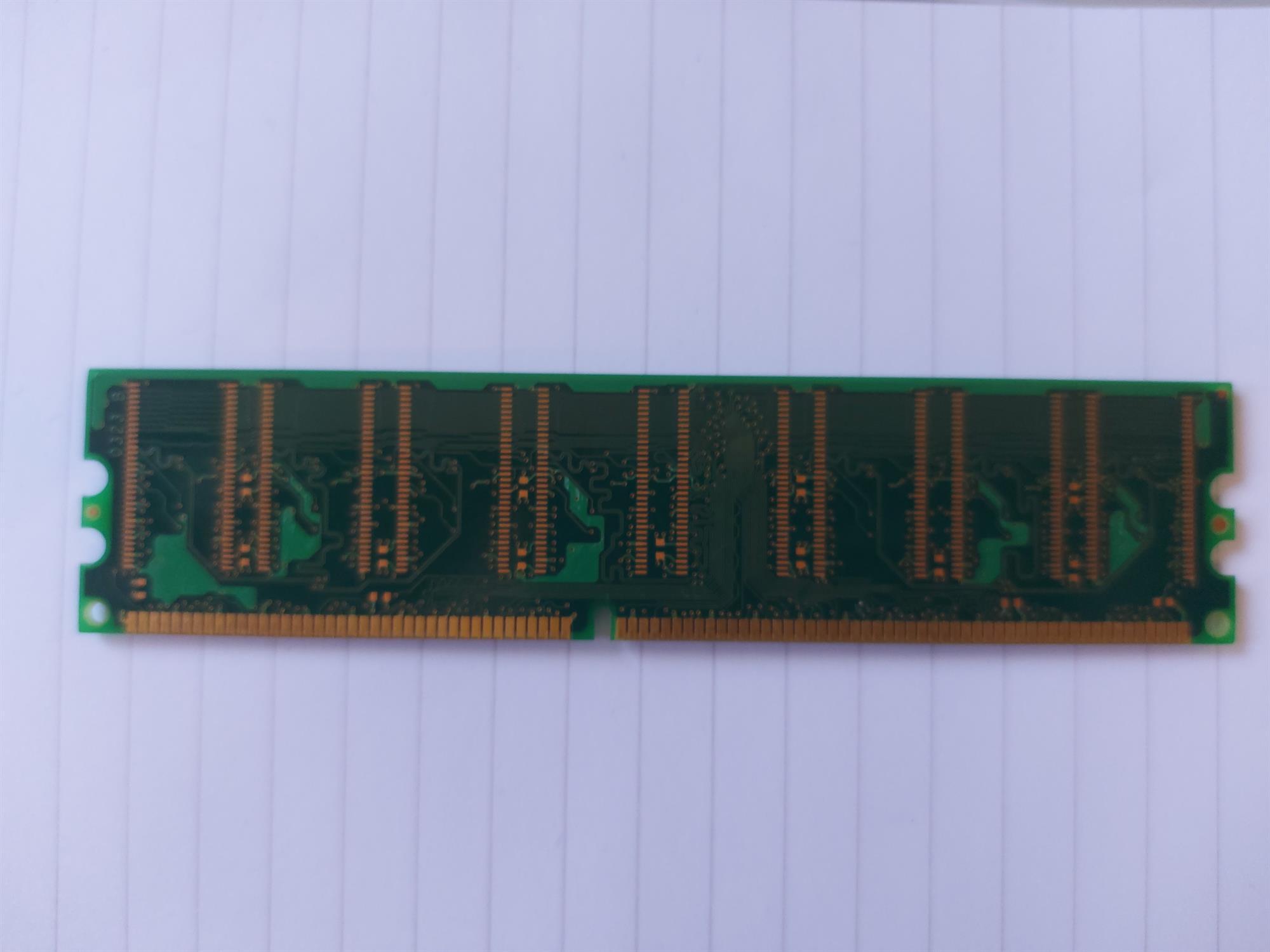 Micron 256MB DDR Non ECC PC-2700 333Mhz DIMM Memory (MT8VDDT3264AG-335G5)