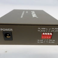 TP-LINK 10/100Mbps Multi-Mode Media Converter ( MC100CM MC100CM    TP-Link NOB )
