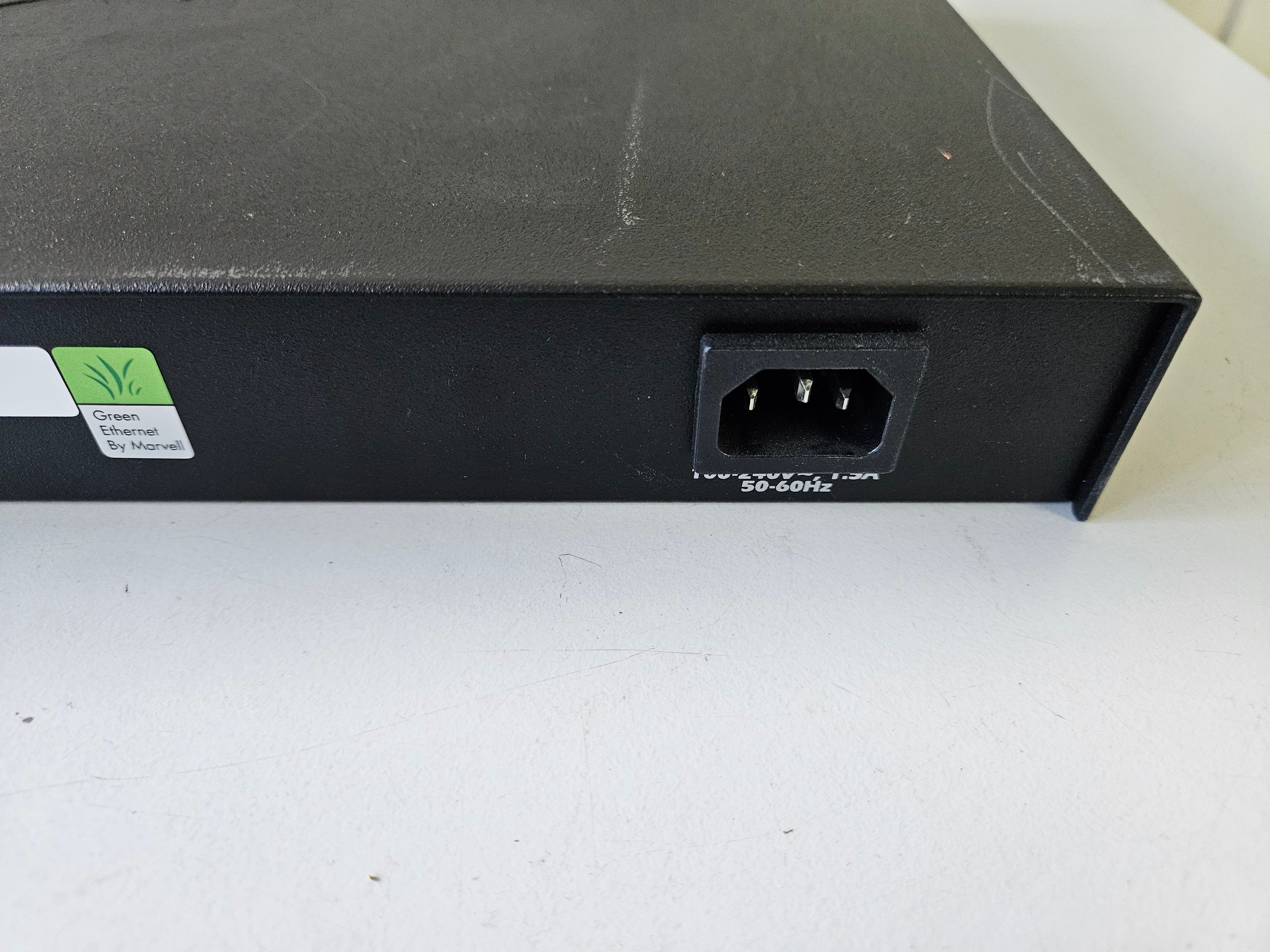 Dell PowerConnect 5524 24-Port Rack-Mountable Network Switch ( 02GPFC ) USED