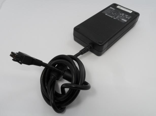 Dell 220W AC/DC Power Supply Adapter ( N112H D2220P-01 DA-2    Dell )