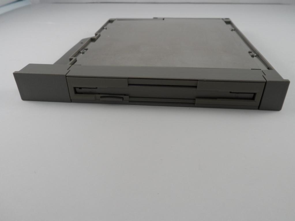 PR02646_PA2611U_Toshiba 1.44Mb External Floppy Disk Drive - Image4