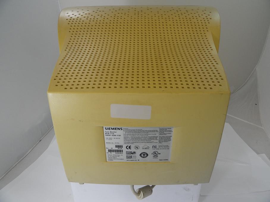 S26361-K598-V150 - Siemens 17\'\' CRT Monitor - Off-White - USED