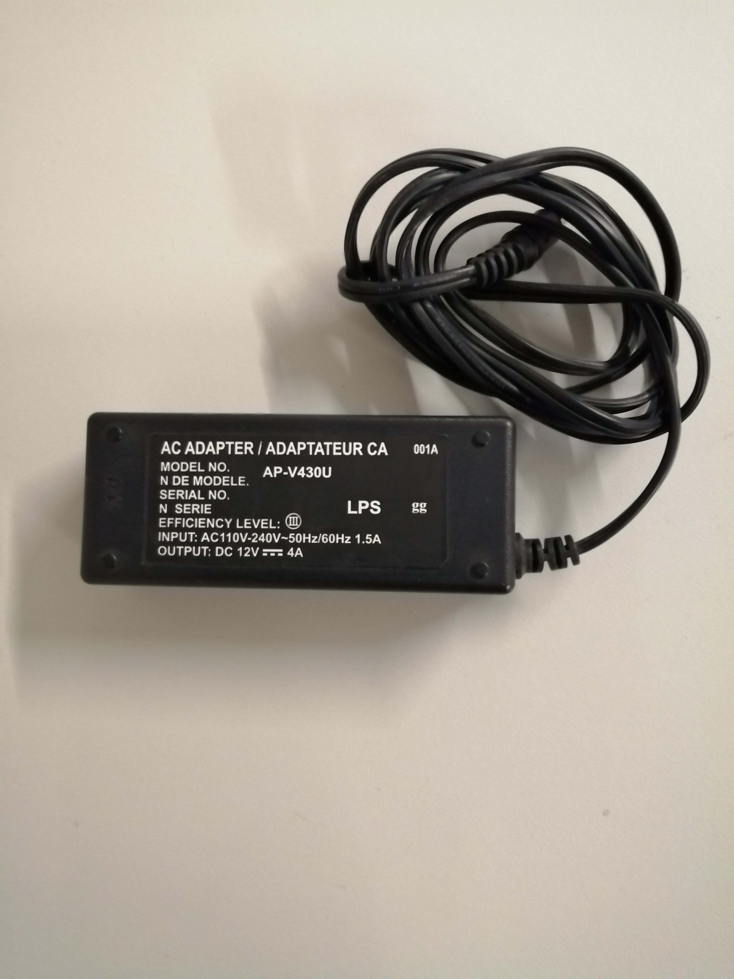 AC ADAPTER AP-V430U 240 V IN 12 V OUT ( AP-V430U USED )