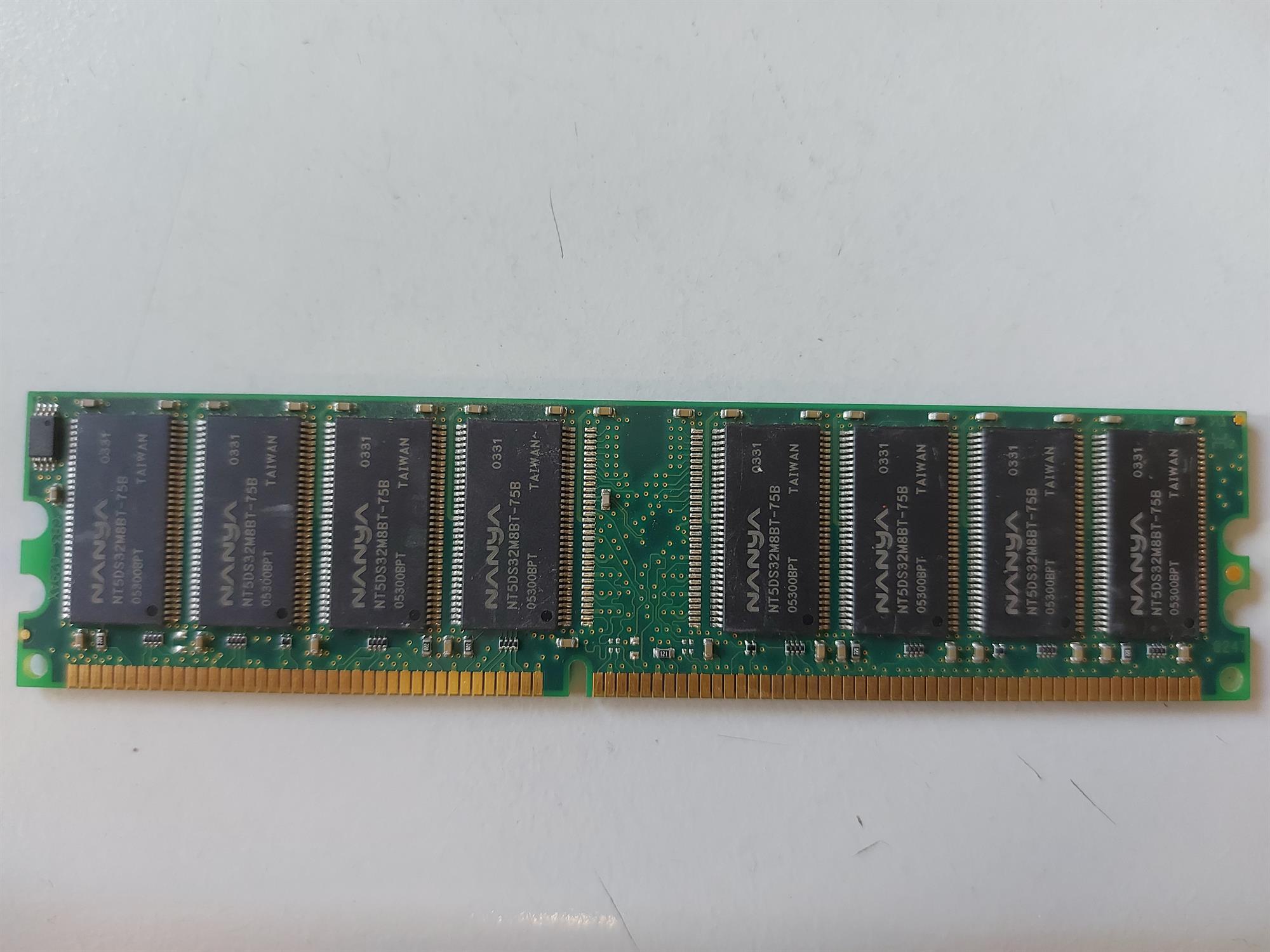 Nanya 512MB DDR-266MHz PC2100 non-ECC Unbuffered CL2.5 184-Pin DIMM Memory Module ( NT512D64S8HB0G-75B)