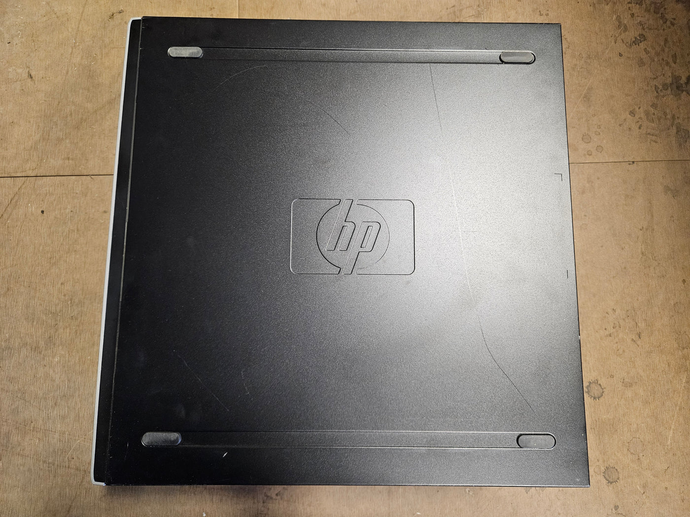 HP Compaq 8000 Elite Convertible MT PC 4GB RAM Core 2 NO HD NO OS ( AZ890AW#ABU ) SPR