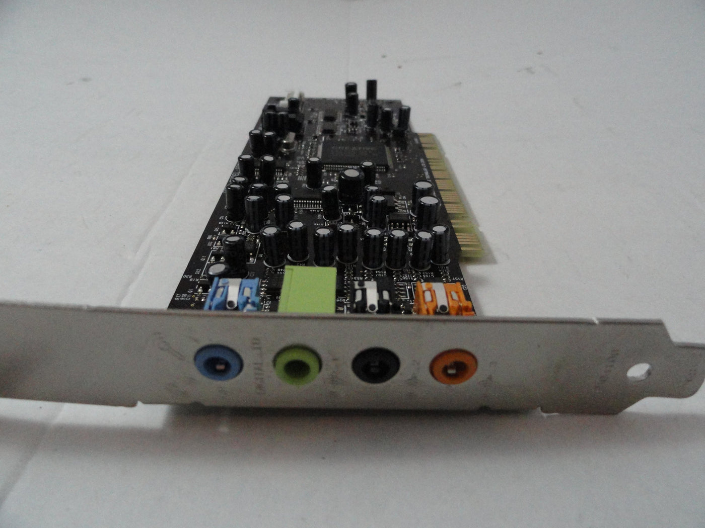 MC1821_SB0570_Creative Labs Audigy SE 7.1 24 bit Sound Card - Image5