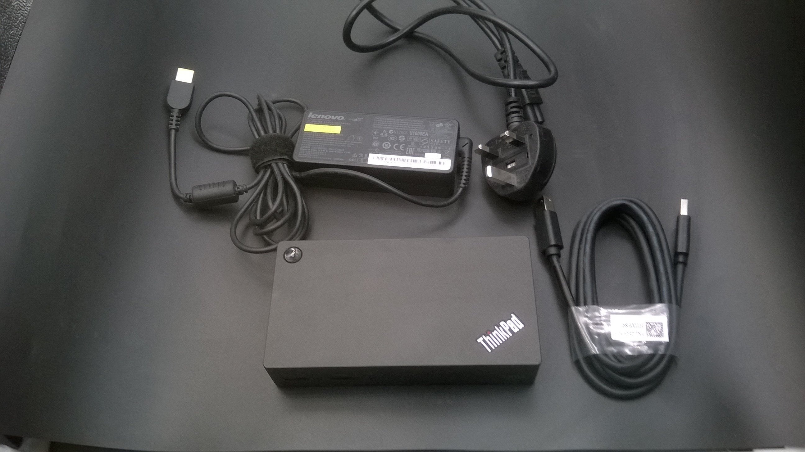 LENOVO DOCKING STATION  (DK1523 03X7131  03X6898 Used)