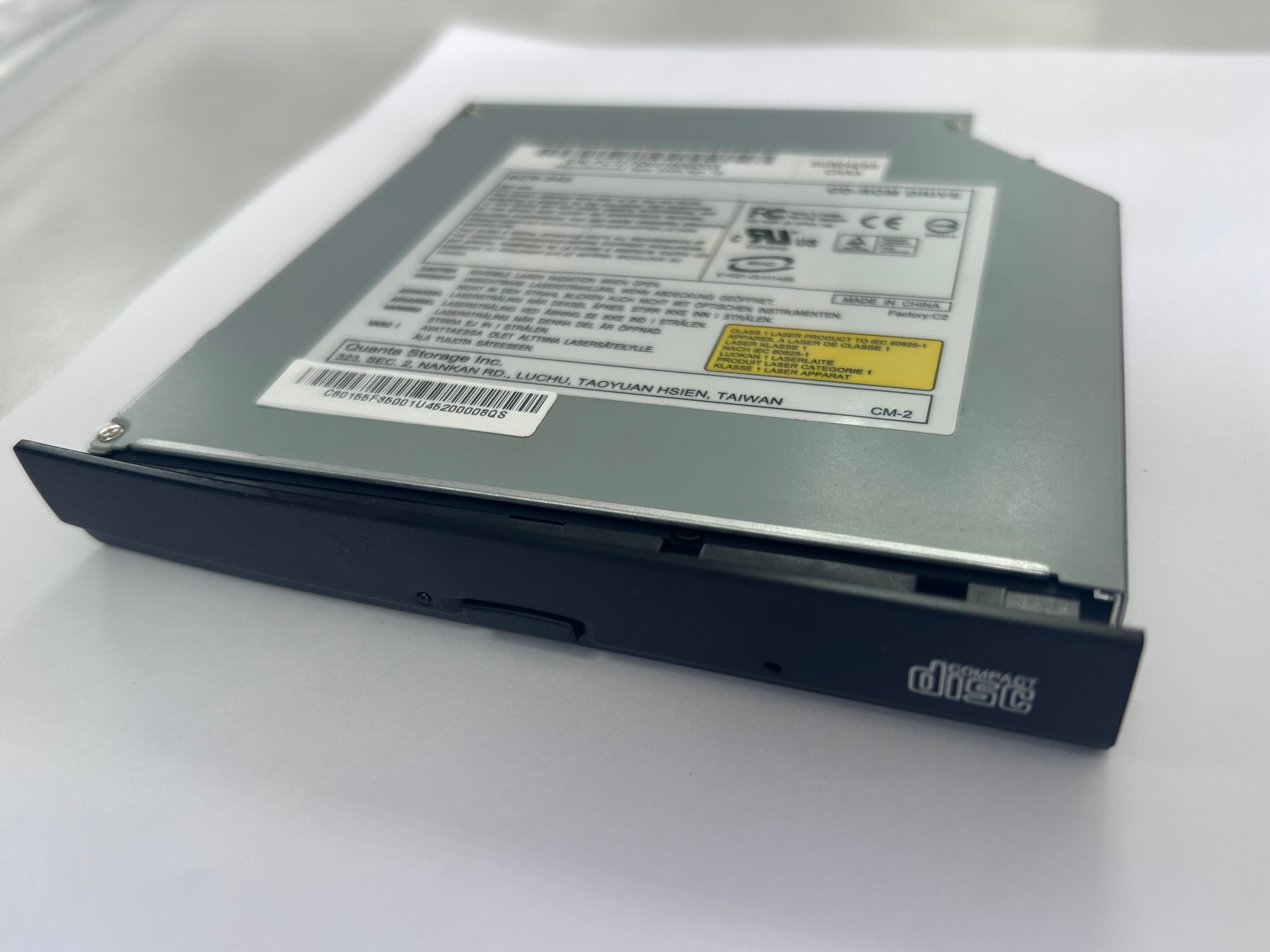 Quanta Storage CD-ROM Drive 24X ( SCR-242 SCR242BS ) REF