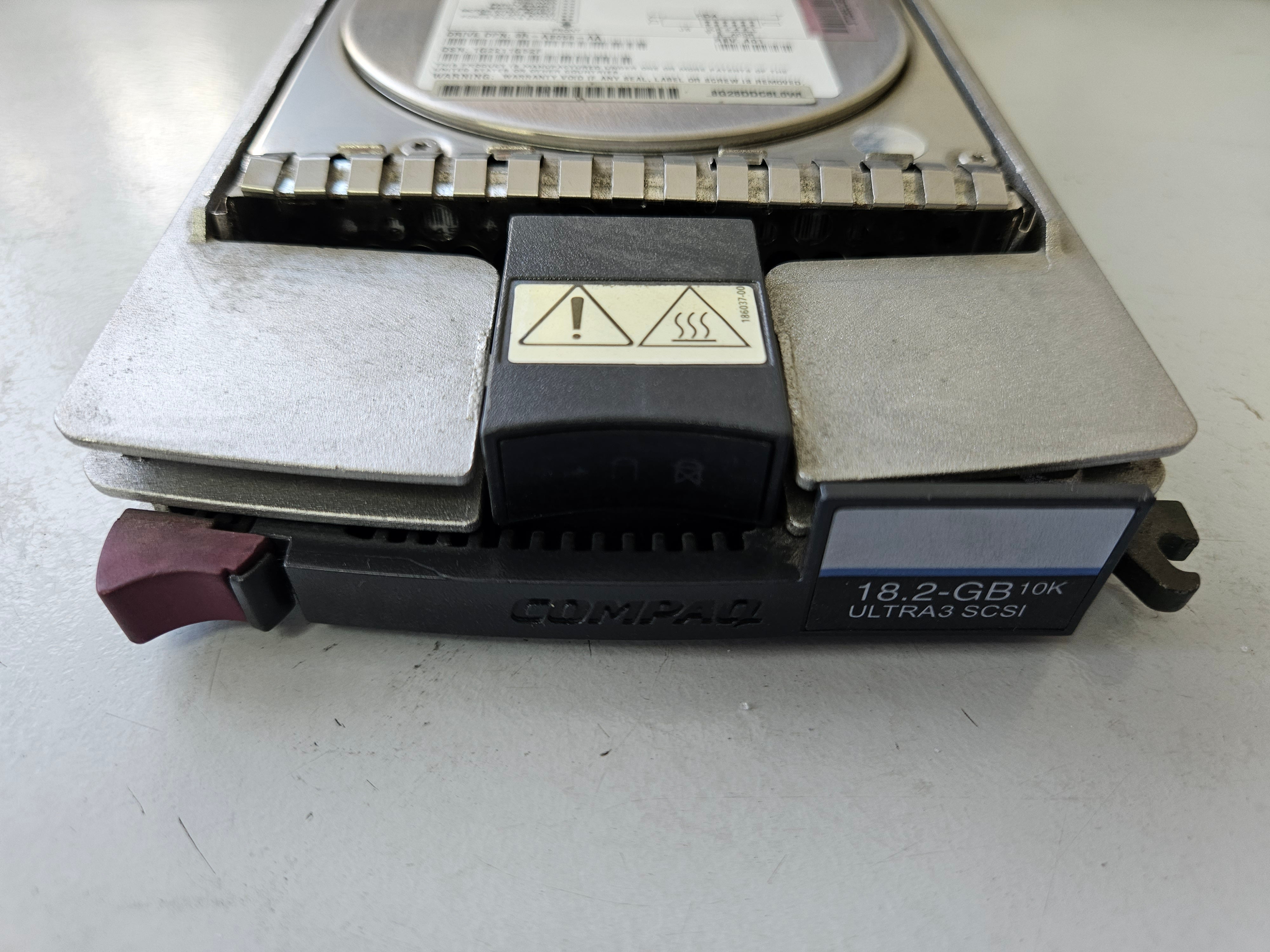 Compaq Seagate 18.2GB SCSI 80 Pin 10Krpm 3.5in HDD in Caddy ( 9U3001-030 BD01864552 232574-001 3R-A3058-AA ) USED