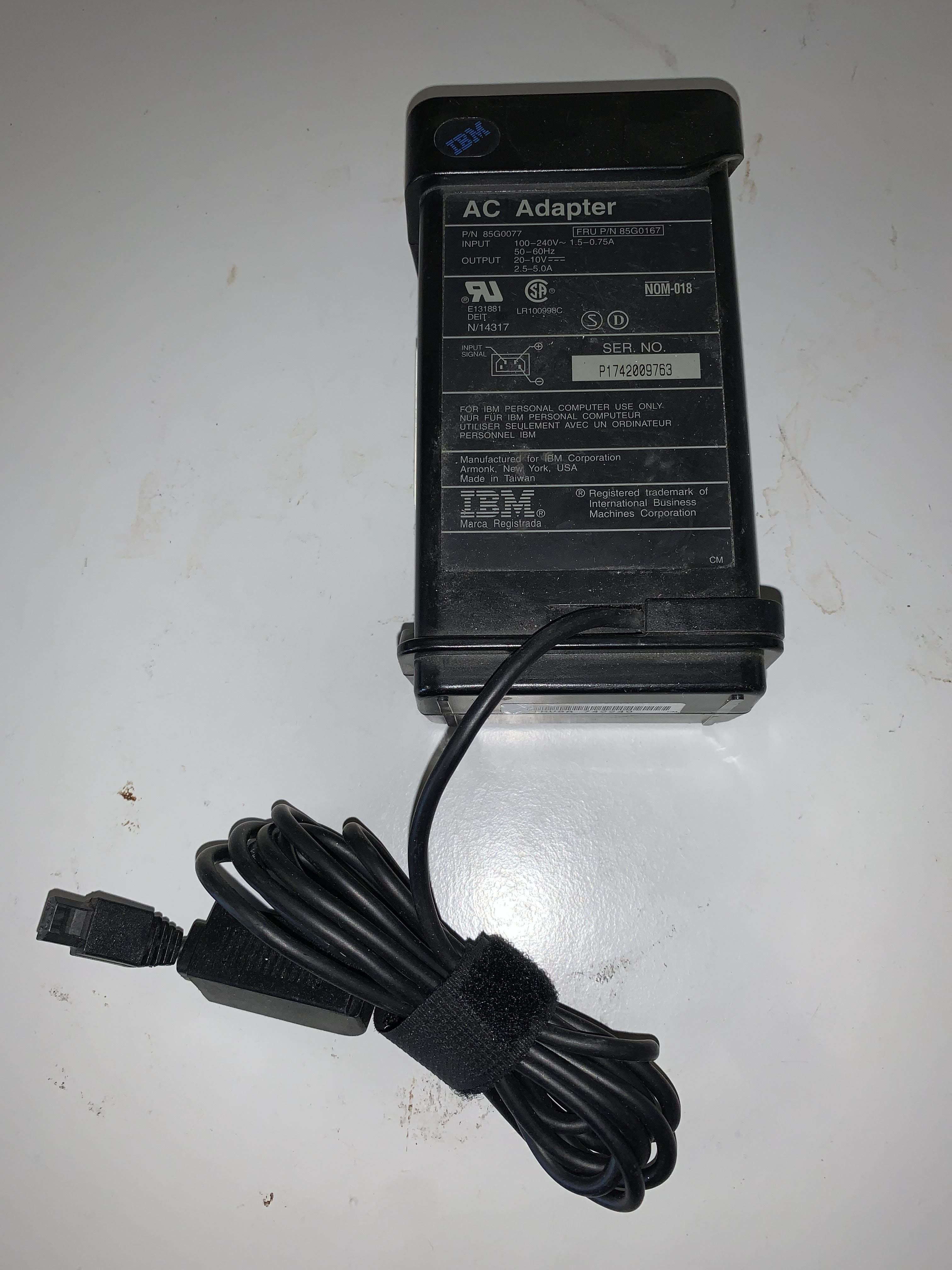 IBM AC Adapter 20-10V 2.5-5.0A (85G0167 85G0077 USED)