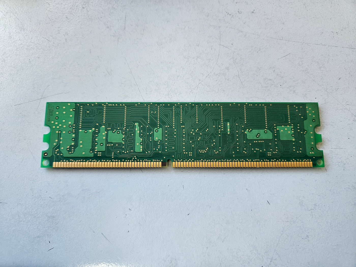 Samsung 128MB DDR-266MHz PC2100 CL2.5 184-Pin UDIMM ( M368L1624DTL-CB0 ) REF