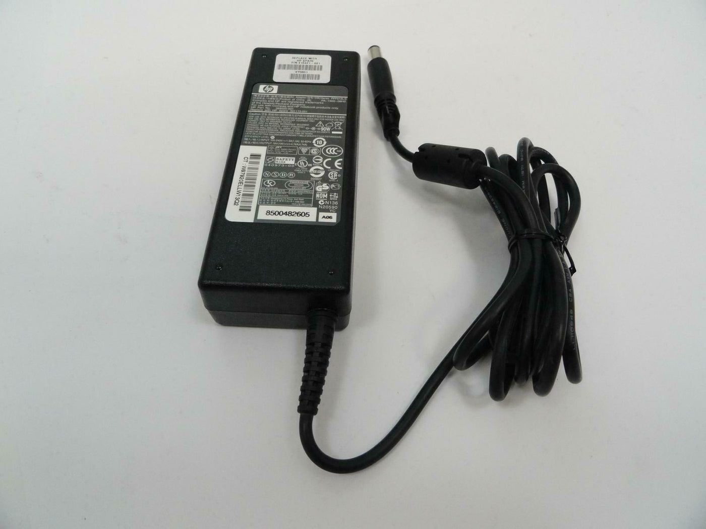 HP AC Adapter 19V 4.74A 90W ( PA-1900-08H2 PPP012L-S 384020-001 391173-001 ) NOB