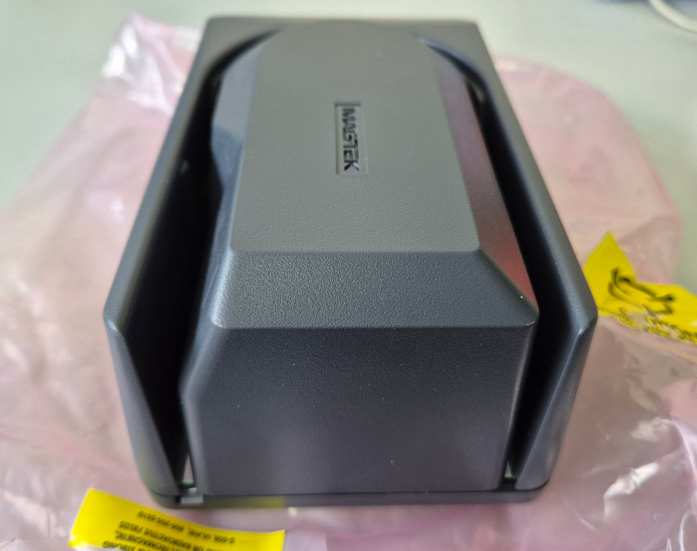 MAGTEK Mini MICR cheque reader USB KBW Dark Grey 240V ( 22523014 ) NOB