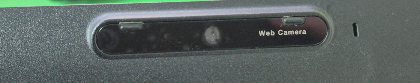 Toshiba Satellite L450D-11G 160GB HDD 2GB RAM DVD AMD Sempron 2.1GHz Win7 Home 15.6" ( PSLY5E-00C01LEN ) USED