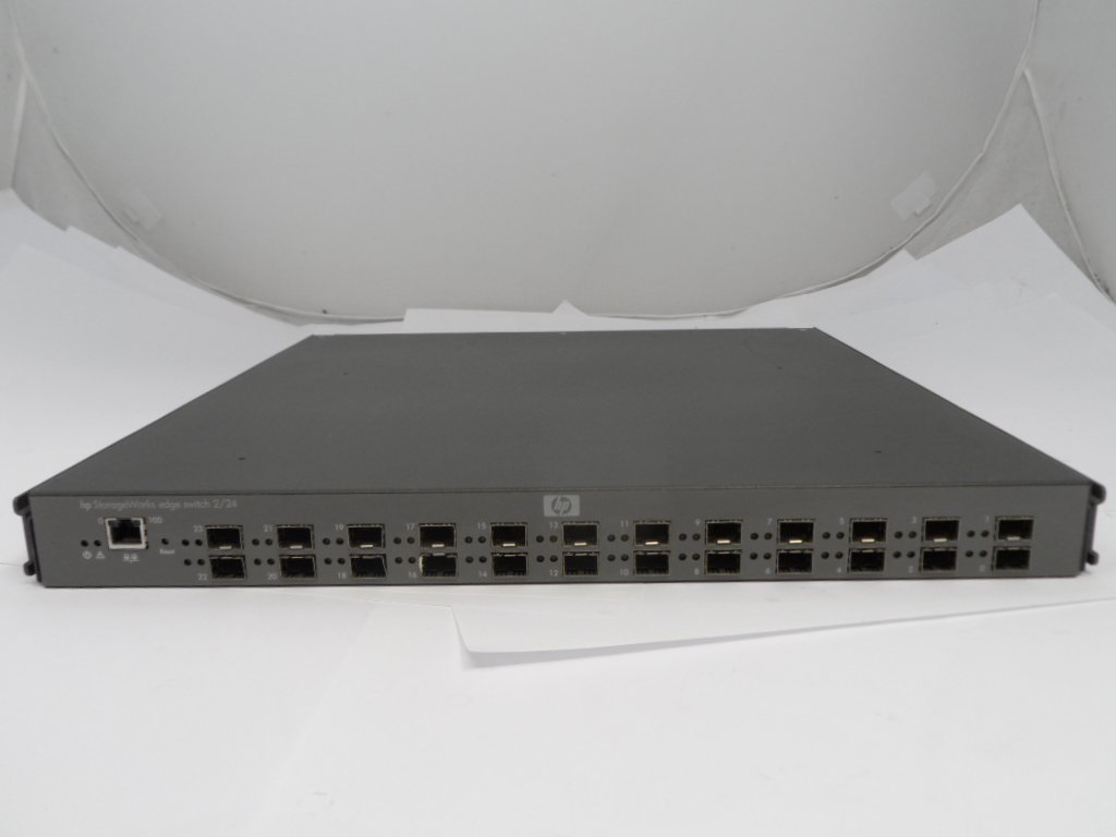 316095-B21 - HP Storageworks FC 2/24 Switch - USED