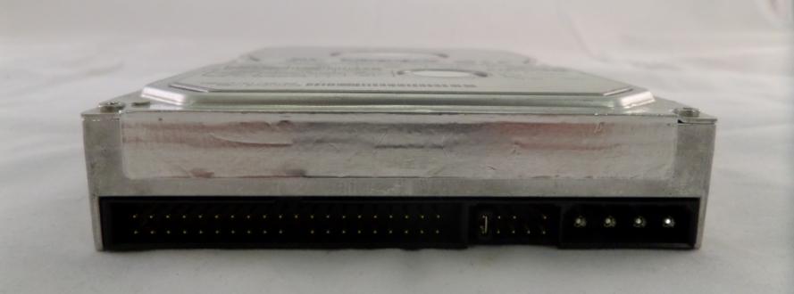 MC2023_90845D4_Dell Maxtor 8GB IDE 5400rpm 3.5in HDD - Image4
