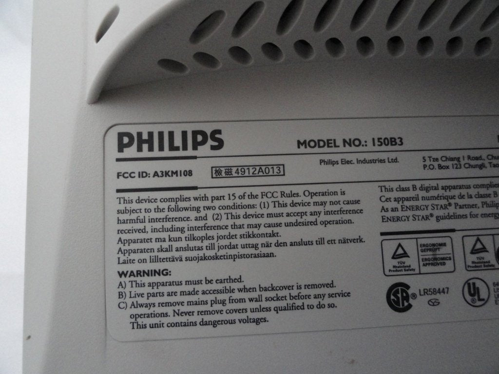 PR05074_150B3_Phillips 150 B3 15" LCD Monitor - White - Image2