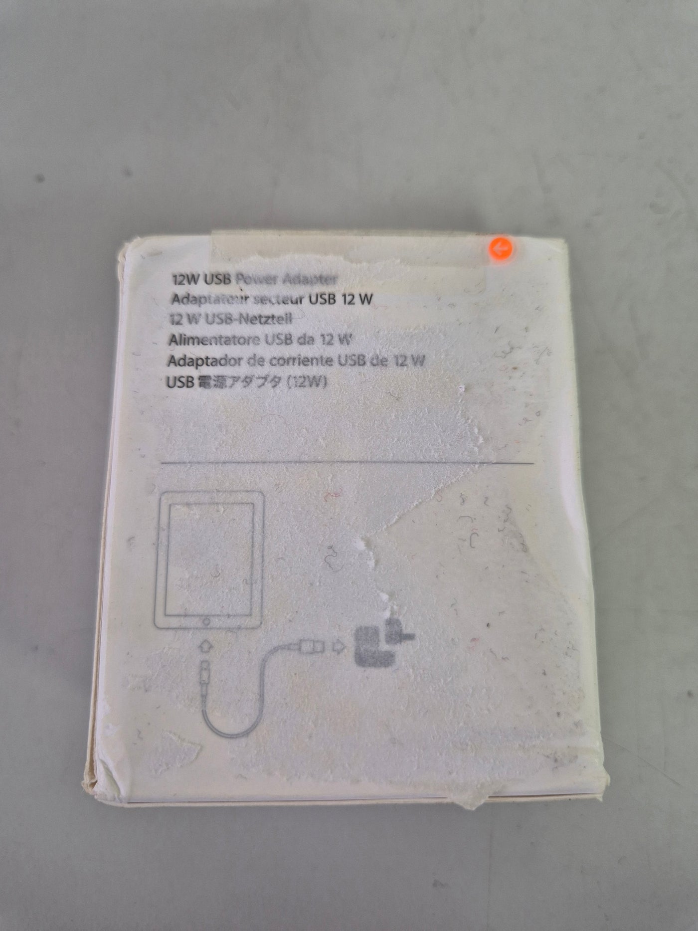 Apple A1401 12W USB Power Adapter ( MD836ZM/A ) NOB