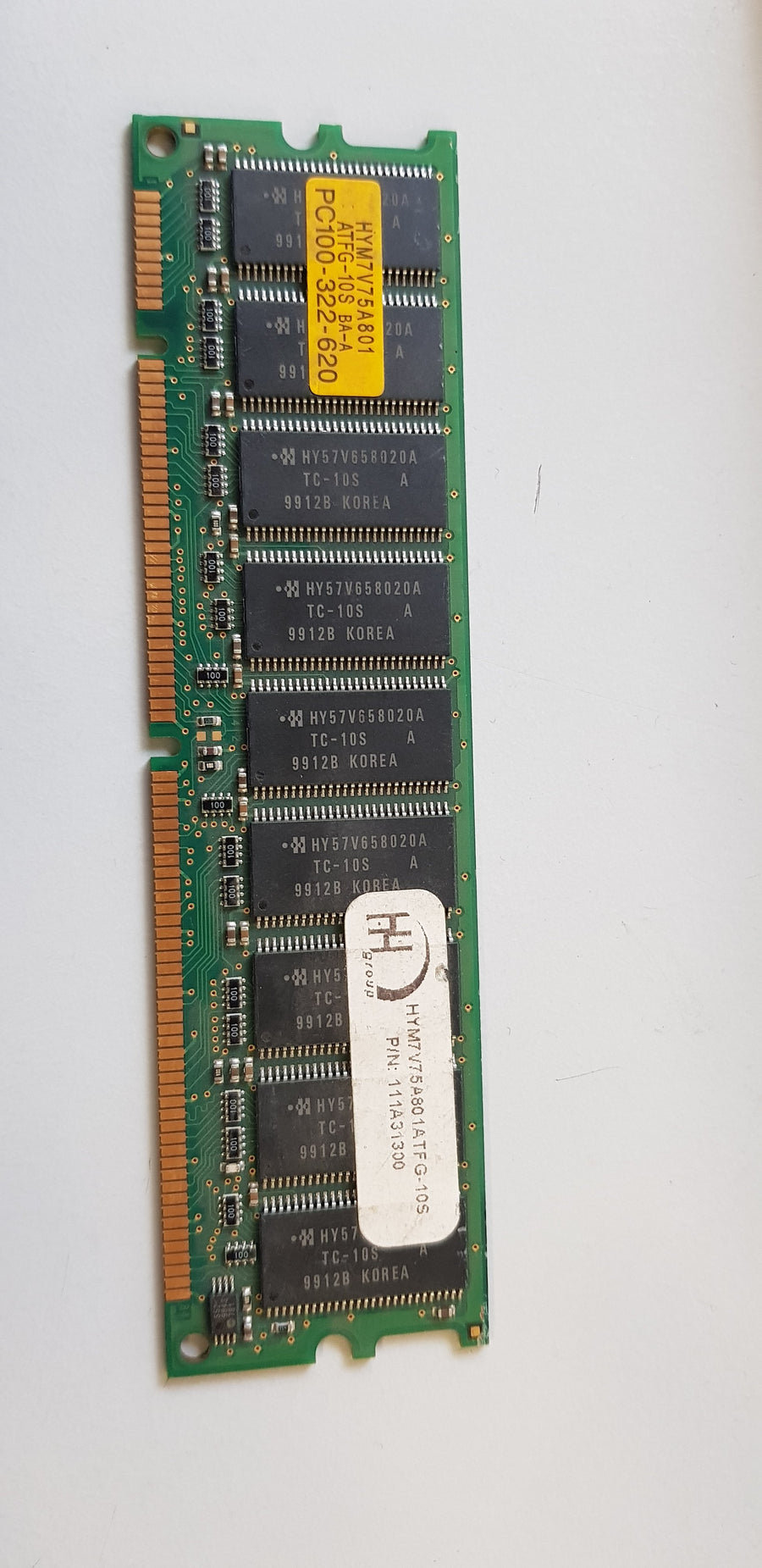 Hyundai AOW 64MB 168p PC100 CL3 9c 8x8 ECC SDRAM DIMM Memory Module (HYM7V75A801ATFG-10S)