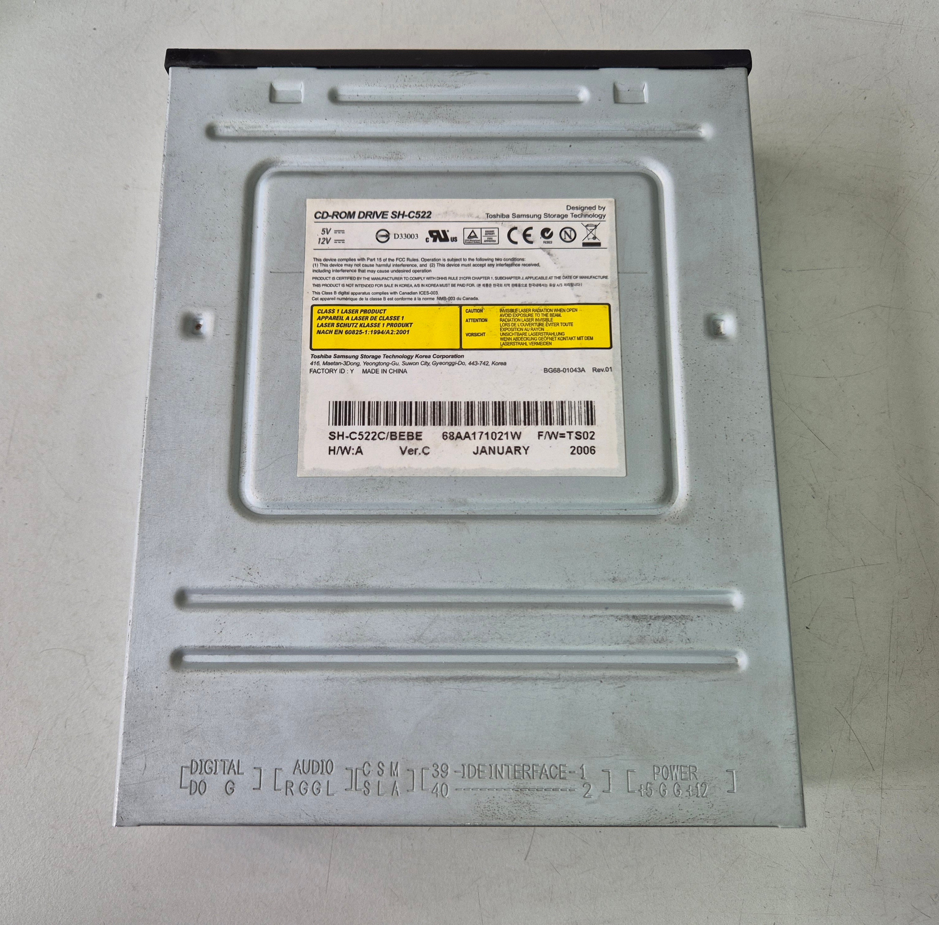 Toshiba Samsung SH-C522 Ver.C Black IDE 52x CDROM Drive ( SH-C522/BEBE ) USED