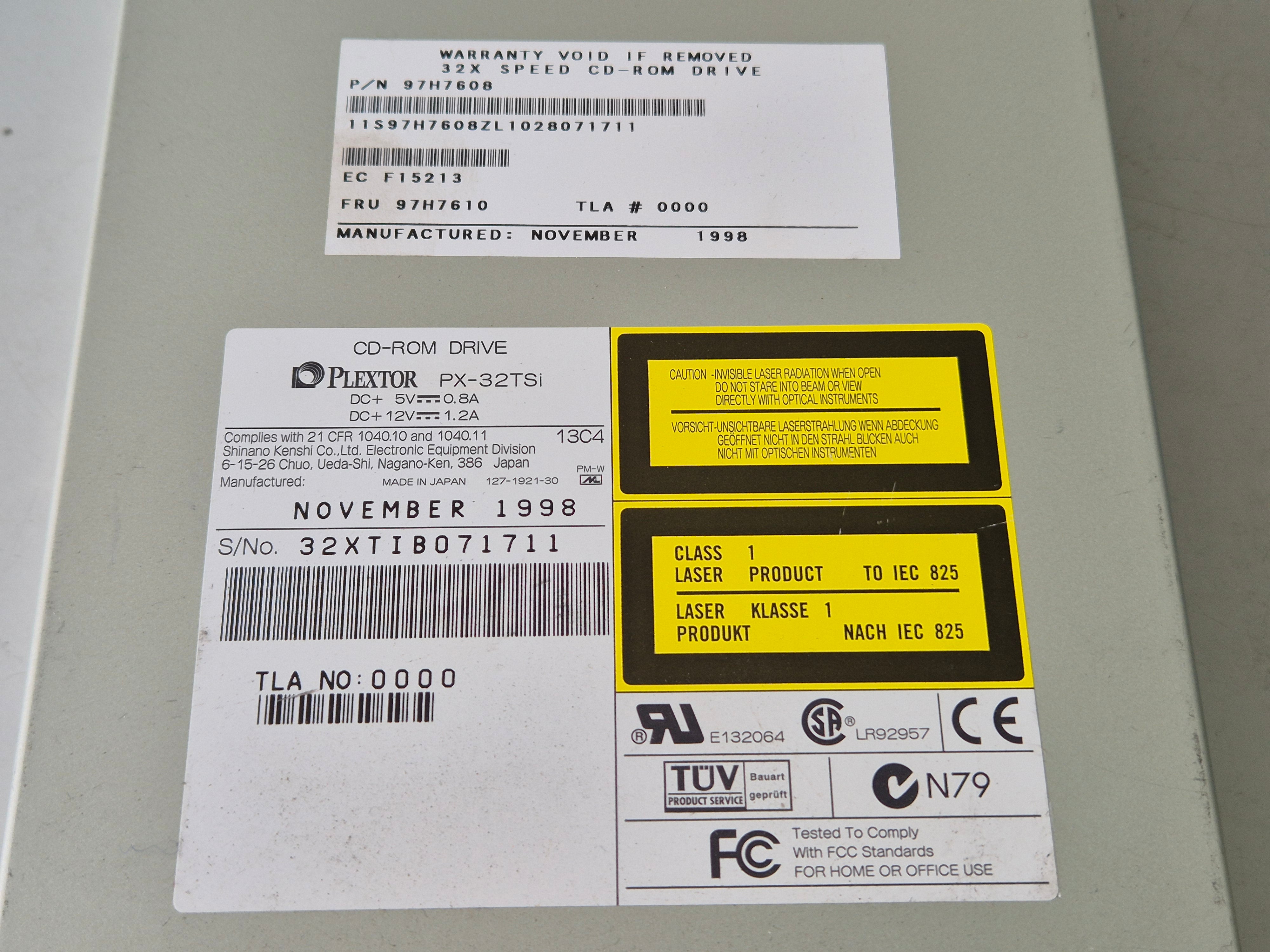 Plextor IBM PX-32TSi 32x SCSI 50Pin CD-ROM Drive ( 97H7608 97H7610 ) USED