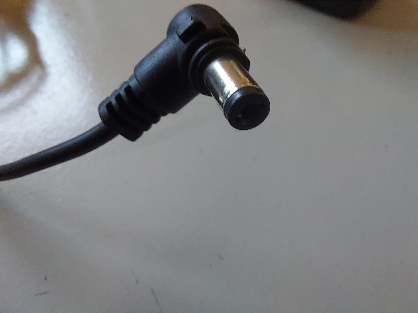 Verifone PWR282-002-02-A 9V 1A  AC Plug Power Adapter (CAP009092B)