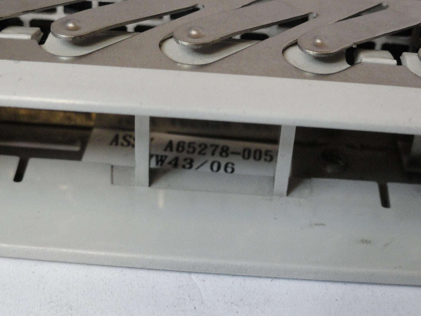 PR21188_CA06550-B14900NW_Fujitsu Intel 73Gb SCSI 80 Pin 10Krpm 3.5in HDD - Image2