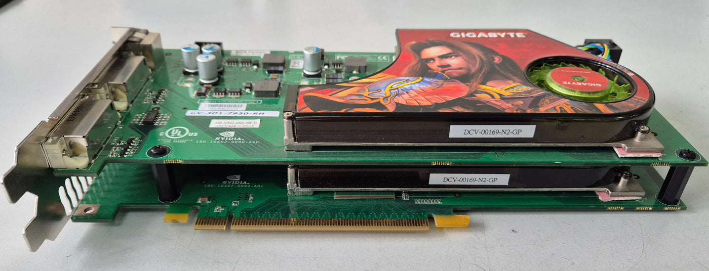 Gigabyte nVidia GeForce 7950 GX2 Graphics Card 1GB GDDR3 PCIe x16 ( GV-3D1-7950-RH ) USED