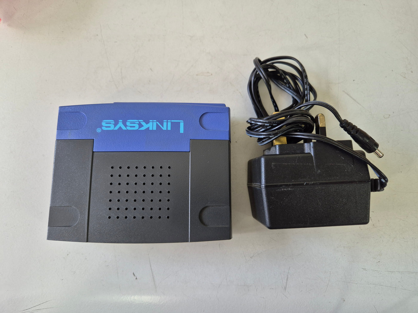 Linksys 5port 10/100 Workgroup Switch Ver.3 WITH PSU ( EZXS55W ) REF