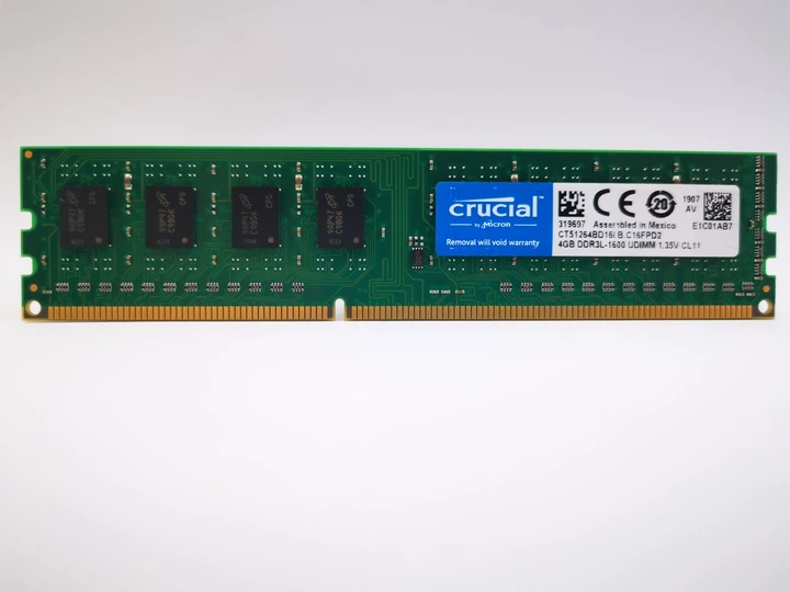 Crucial 4GB DDR3-1600 PC3-12800 NonECC CL11 UDIMM ( CT51264BD160B.C16FPD2 ) REF