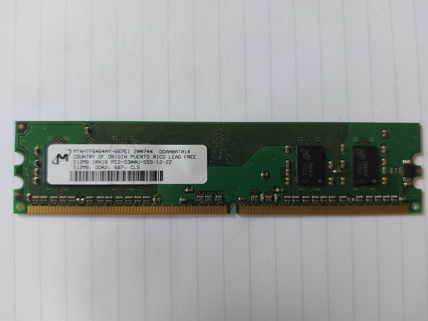 Micron / HP - 512MB PC2-5300 DDR2-667MHz non-ECC Unbuffered CL5 240-Pin DIMM Single Rank Memory Module - MT4HTF6464AY-667E1 / 377725-888