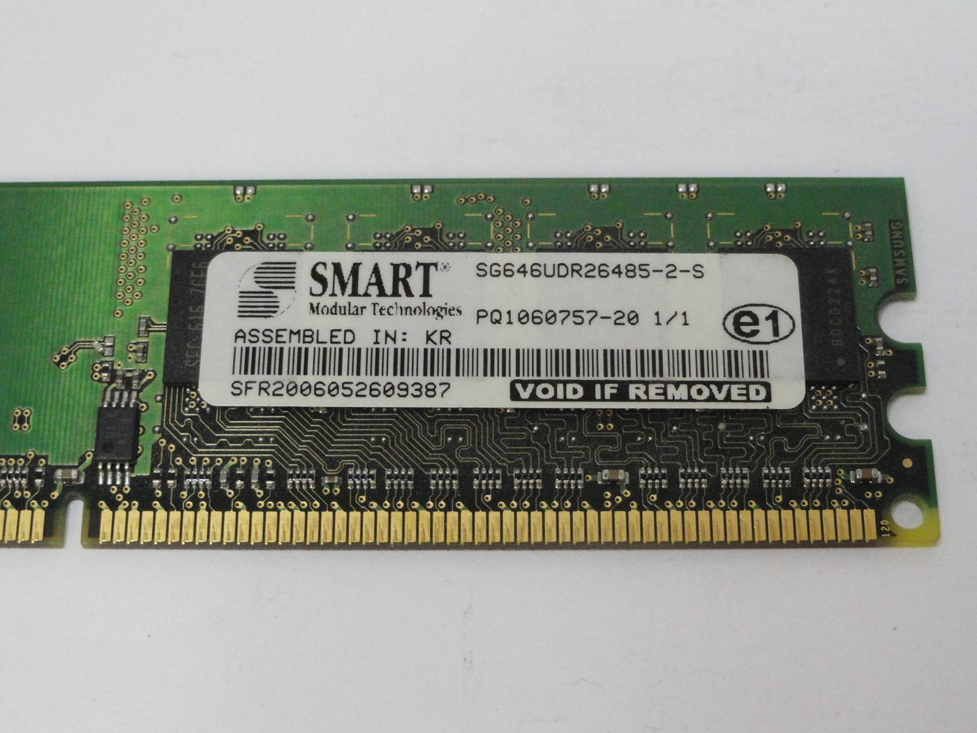 Samsung Smart 512MB PC2-5300 DDR2-667MHz RAM ( M378T6553CZ3-CE6 SG646UDR26485-2-S ) REF