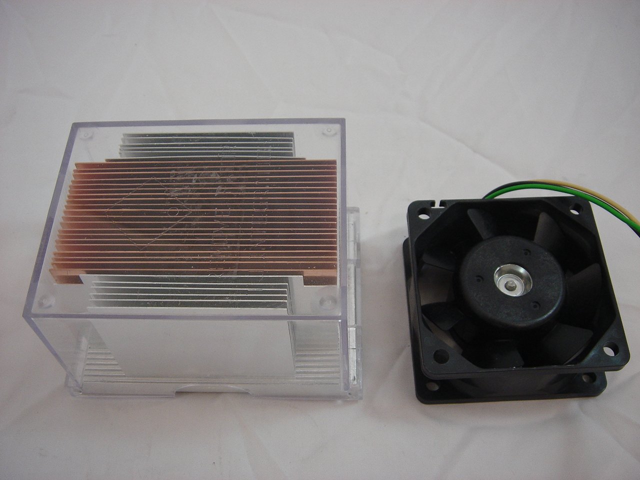 MC3712_HEATFAN604_Heatsink & Fan Socket 604 800FSB - Image2