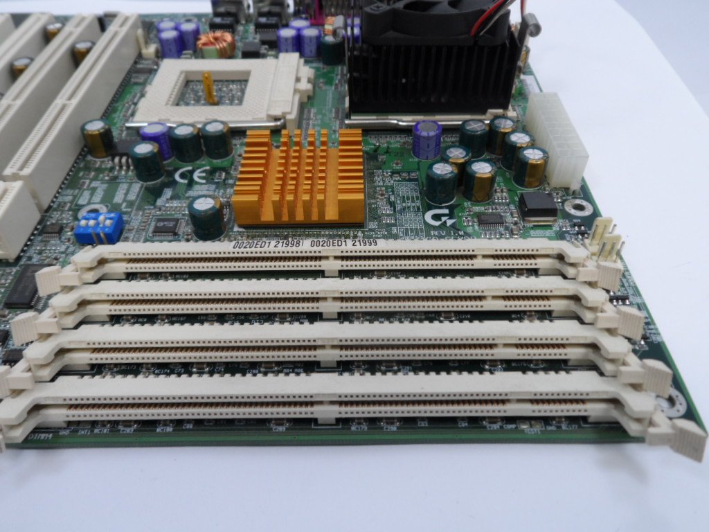 PR18855_GA-6EXDR_Gigabyte GA-6EXDR Motherboard ATX Socket 370 - Image5