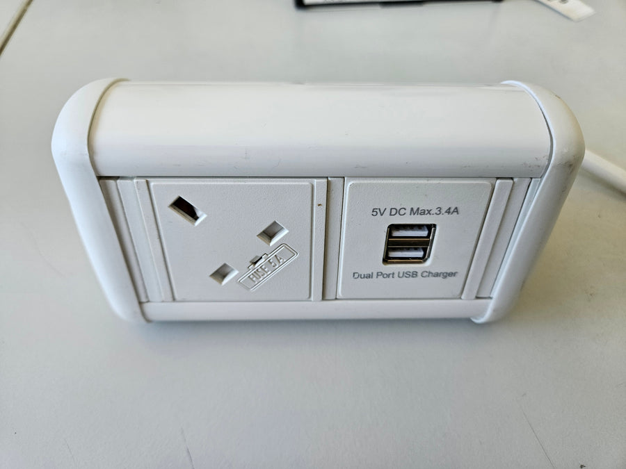 Desktop Dual Port Power Pack Unit w/ 2 USB ( MINI DESK 1U ) USED