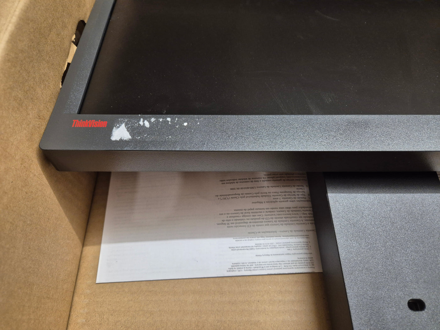 Lenovo ThinkVision LT1952pwD 19in TFT-LCD Monitor with LED ( 03X7911 2448-MB6 ) USED