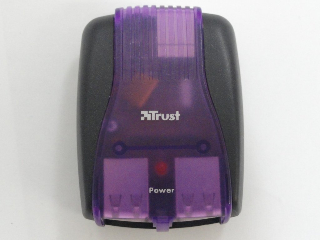 12780 - Trust 4 Port Compact USB Hub USB 2.0 - Refurbished