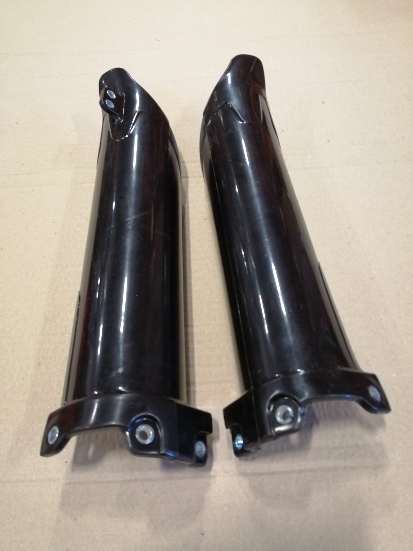 KAWASAKI FORK SLIDER PROTECTORS ( KA0470#001 NOB )