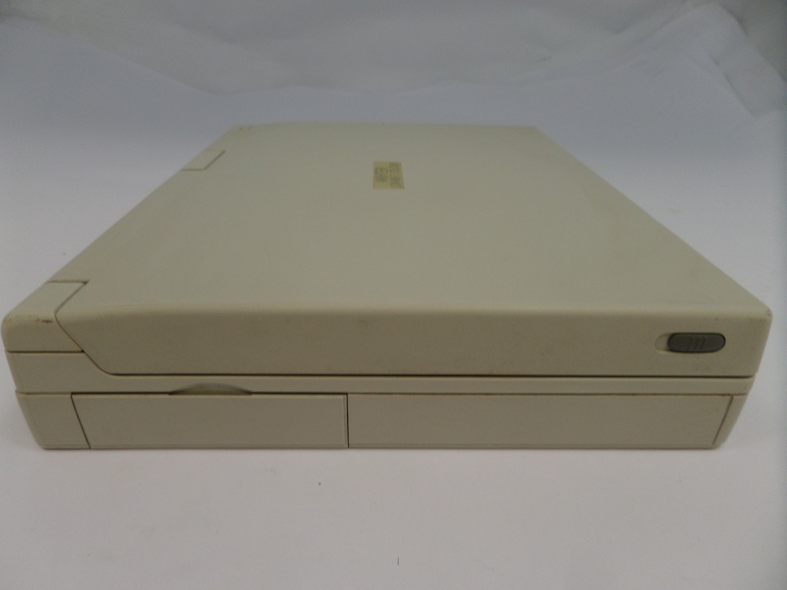 PR02089_LCN486T_Akhter LCN-486T Colour Laptop - Image8