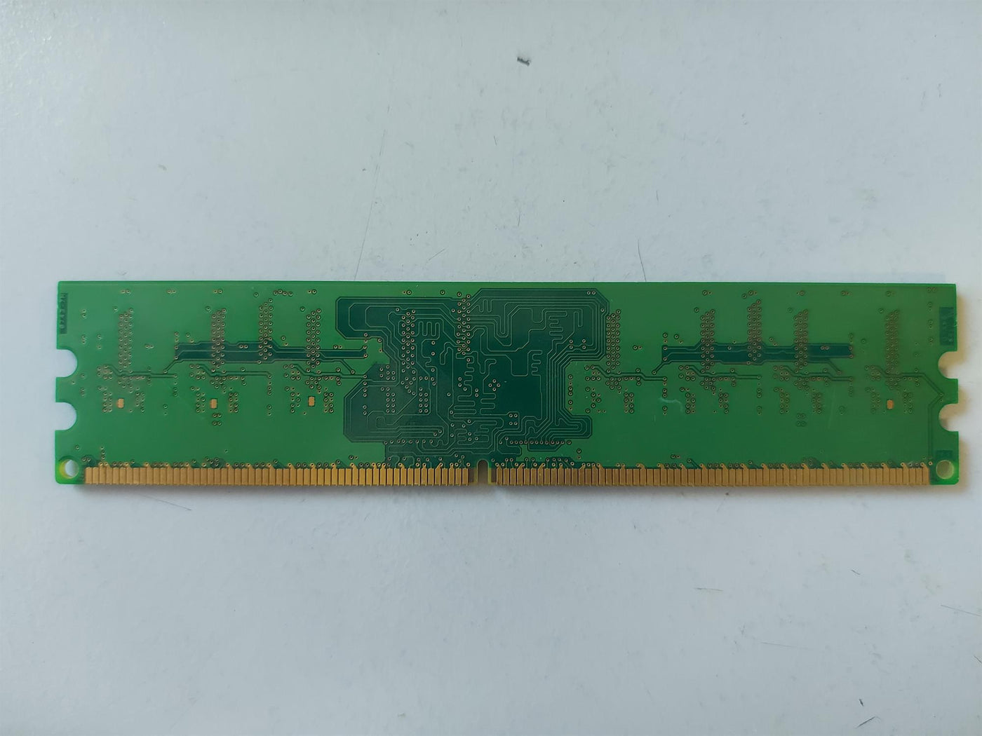 Hynix 512MB PC2-5300 DDR2-667MHz non-ECC Unbuffered CL5 240-Pin DIMM Single Rank Memory Module(HYMP564U64CP8-Y5 AB)