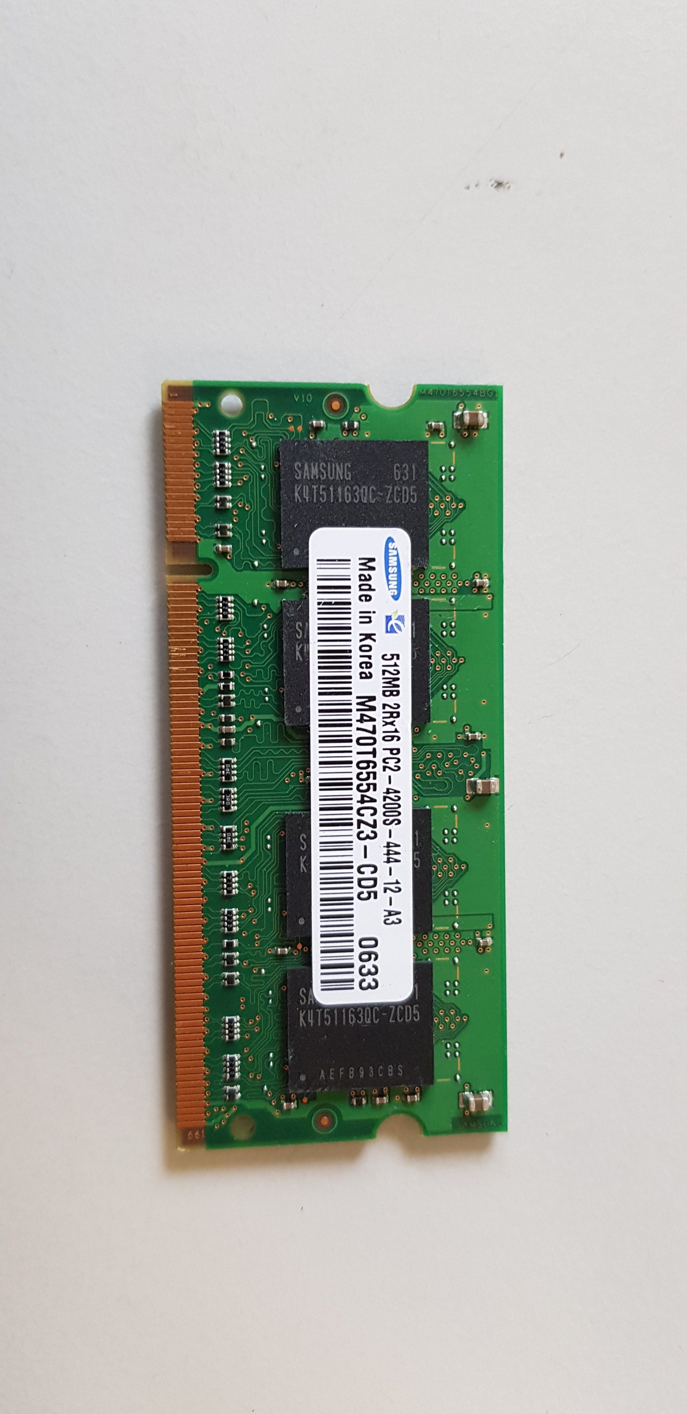 Samsung 512MB DDR2 SO-DIMM PC2-4200 533MHz non-ECC Unbuffered CL4 200-Pin RAM ( M470T6554CZ3-CD5 ) REF