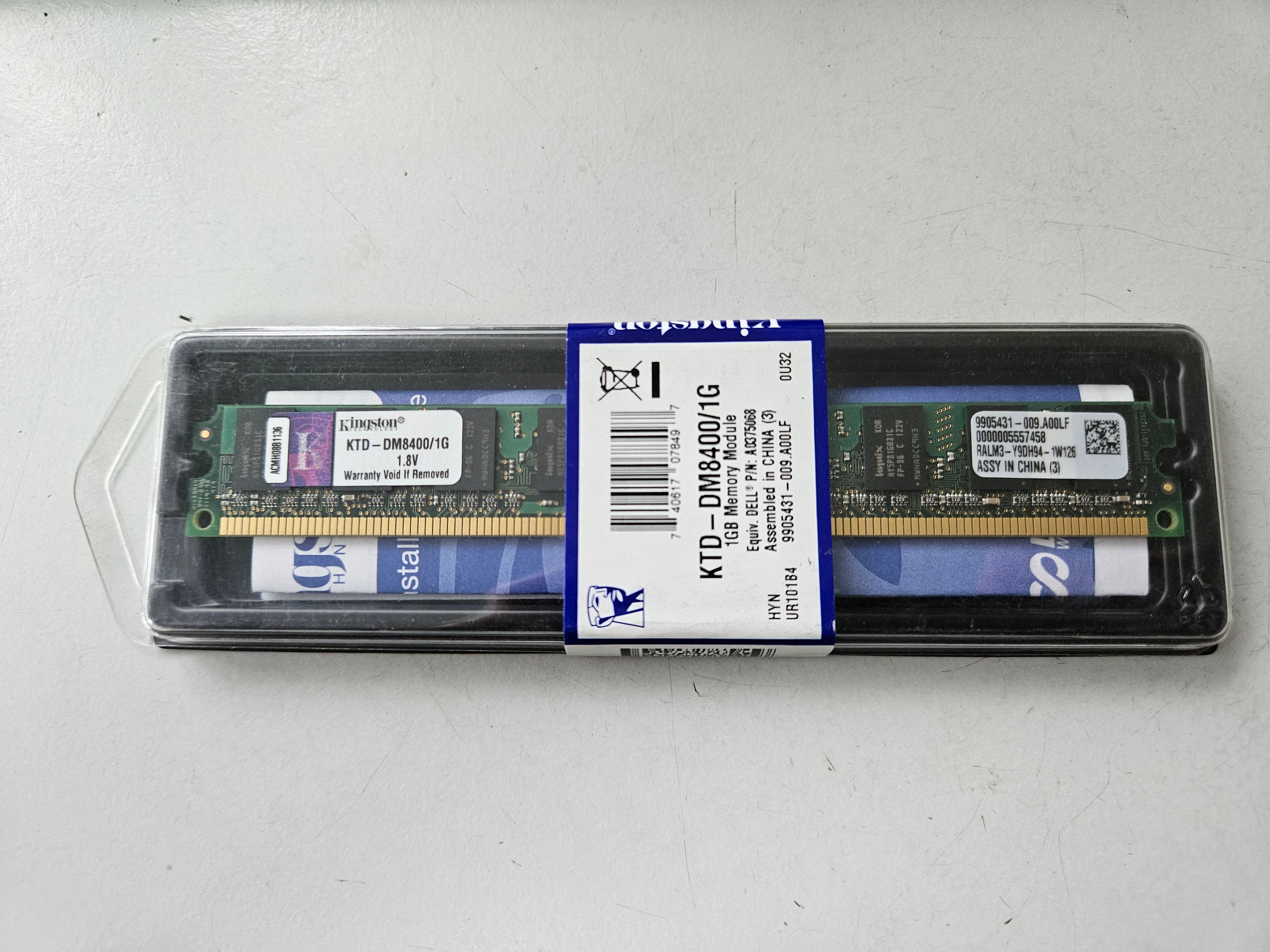 Kingston 1GB PC2-3200 DDR2-400MHz non-ECC Unbuffered CL3 240-Pin DIMM ( KTD-DM8400/1G 9905431-009 ) NEW