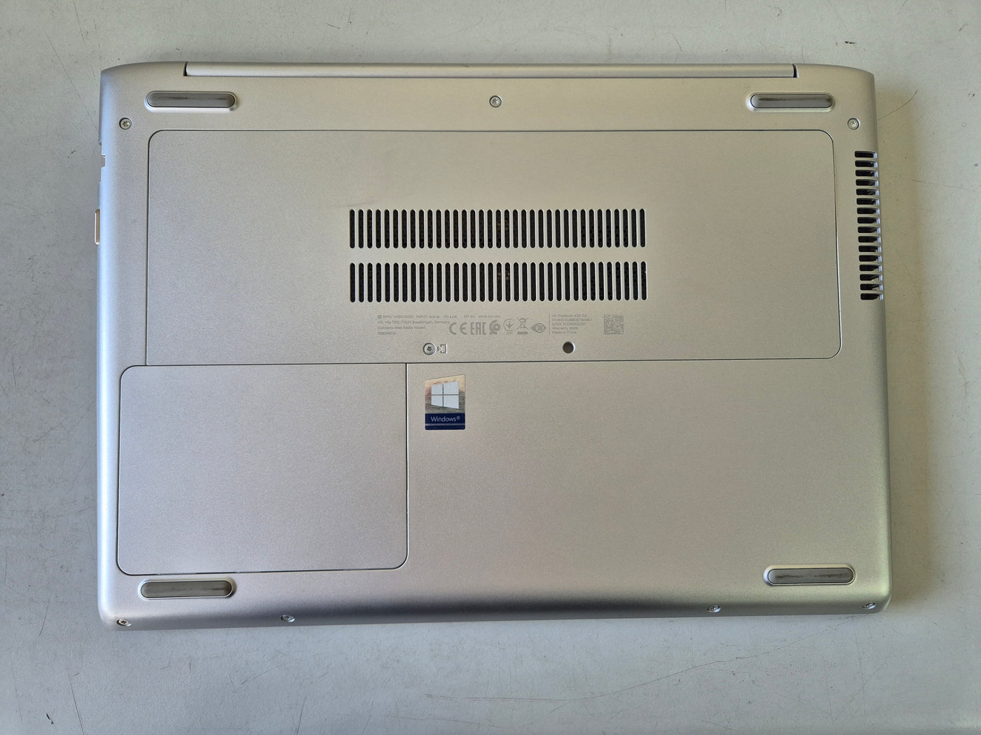 HP 430 G5 240GB SSD 4GB RAM i5 NO OS 13.3" ( 2UB80ET#ABU ) SPR