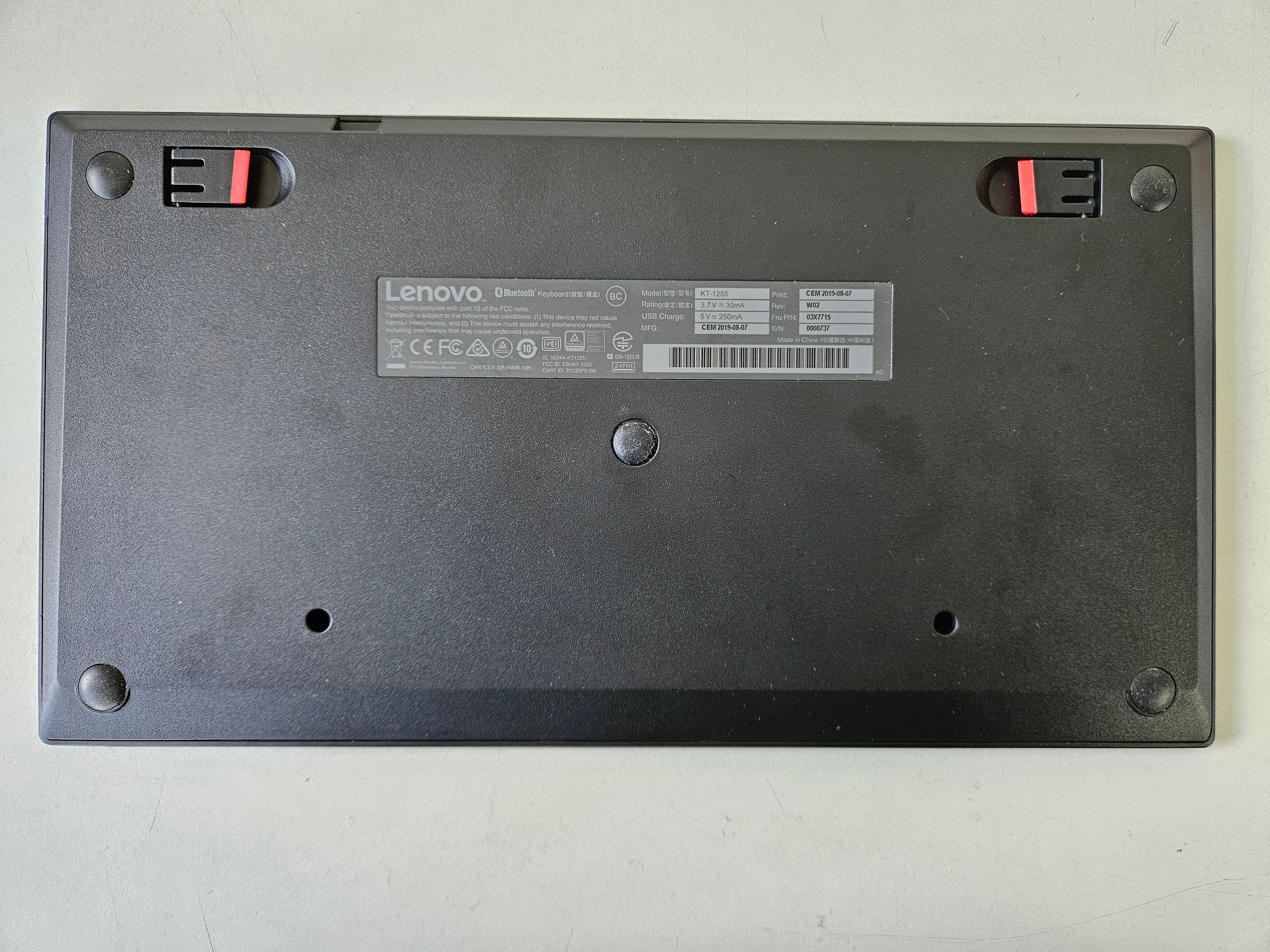 Lenovo KT-1255 ThinkPad Compact Bluetooth Keyboard w/ trackpoint - Spanish ( 03X7715 ) REF