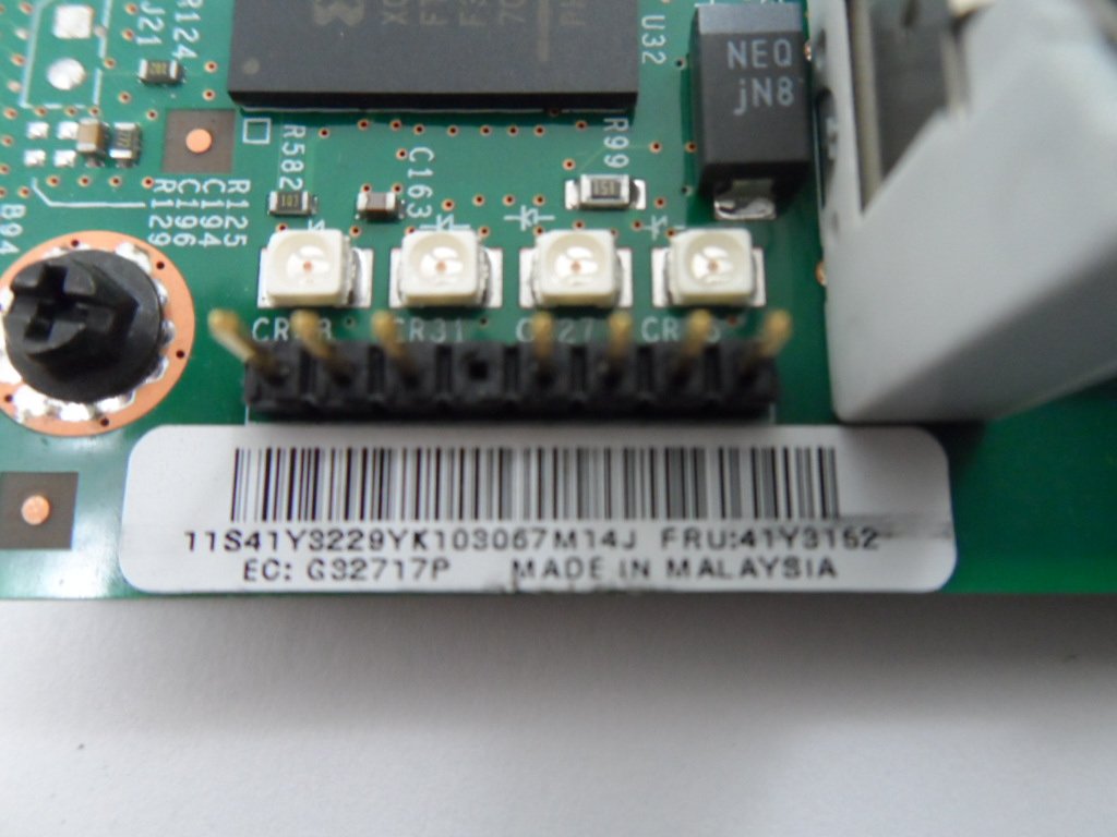 PR19646_41Y3152_IBM SAS Super I/O System Management Riser Board - Image5